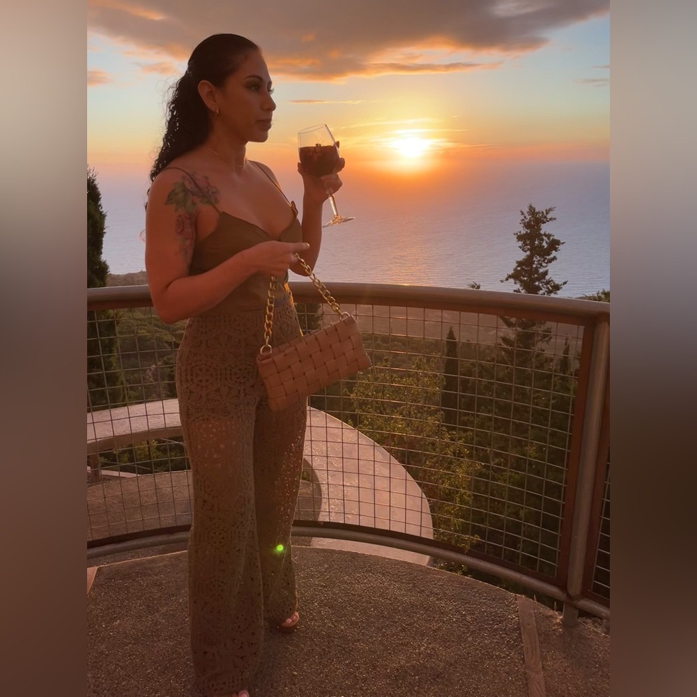 Meet your Posher, Jacline